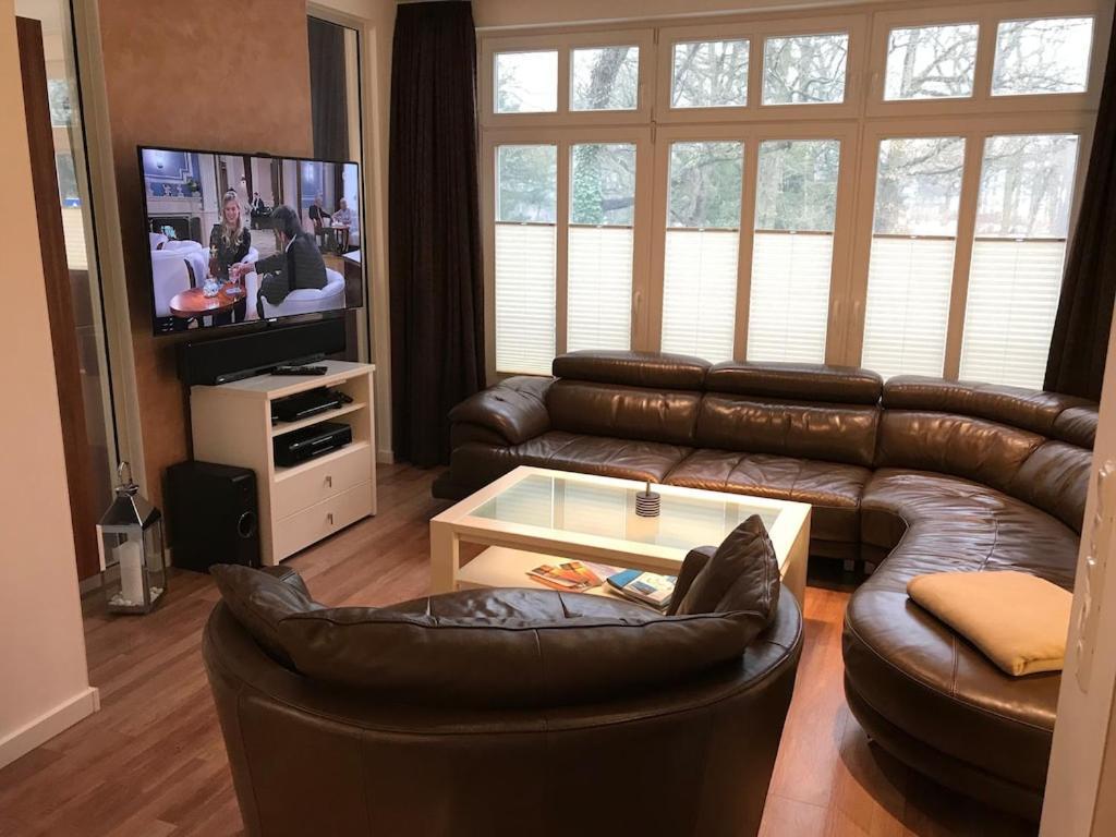 Exclusive Fewo In Warnemuende, 150M To The Beach, 2 Bathrooms, 2 Bedrooms, Sauna, Wifi And Much More. Rostock Exterior photo
