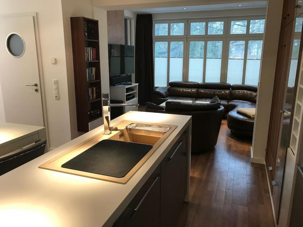 Exclusive Fewo In Warnemuende, 150M To The Beach, 2 Bathrooms, 2 Bedrooms, Sauna, Wifi And Much More. Rostock Exterior photo