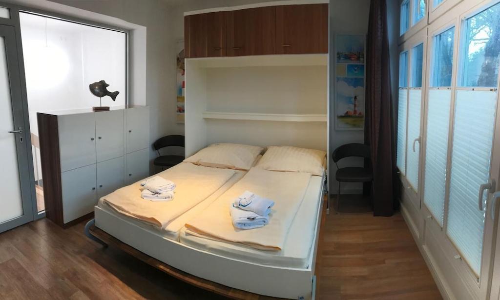 Exclusive Fewo In Warnemuende, 150M To The Beach, 2 Bathrooms, 2 Bedrooms, Sauna, Wifi And Much More. Rostock Exterior photo