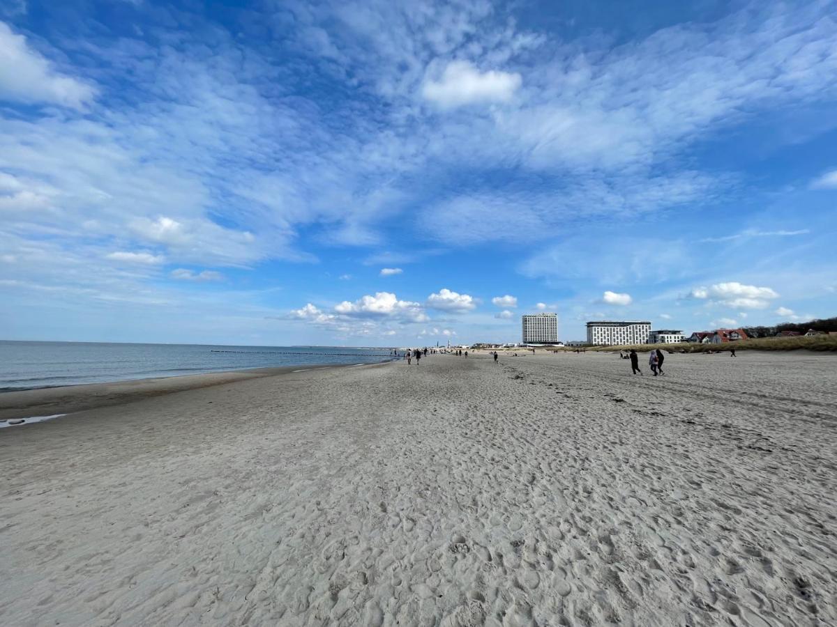 Exclusive Fewo In Warnemuende, 150M To The Beach, 2 Bathrooms, 2 Bedrooms, Sauna, Wifi And Much More. Rostock Exterior photo